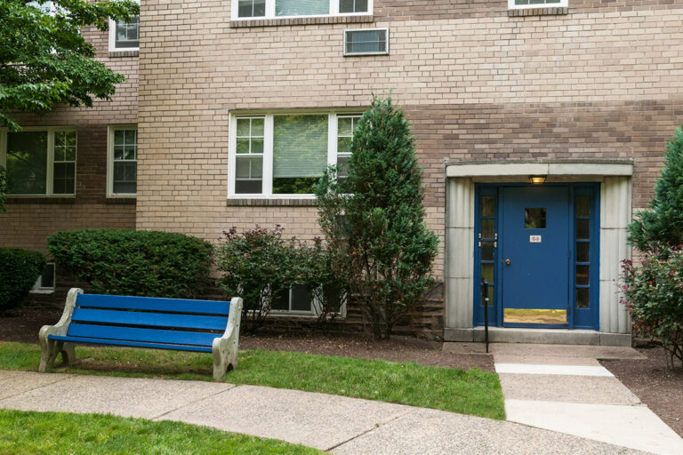 The Metropolitan Bala Cynwyd exterior building entrance