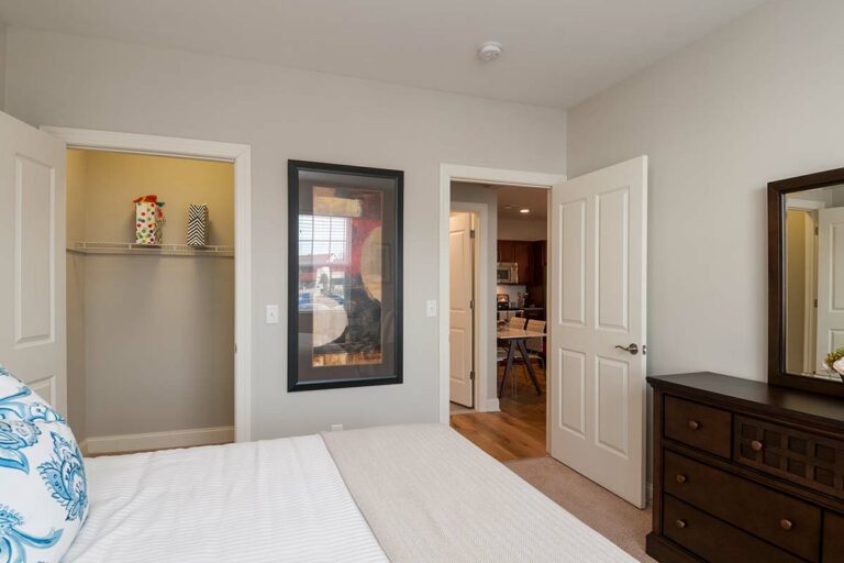 The Metropolitan East Goshen Estates - Apartment interior bedroom