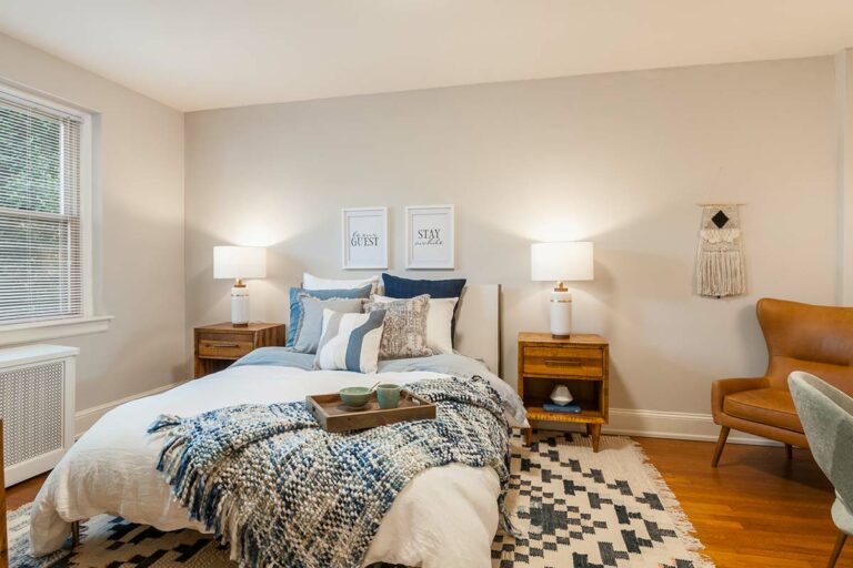 The Metropolitan Narberth Hall - Apartment interior bedroom