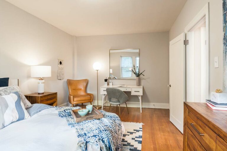 The Metropolitan Narberth Hall - Apartment interior bedroom