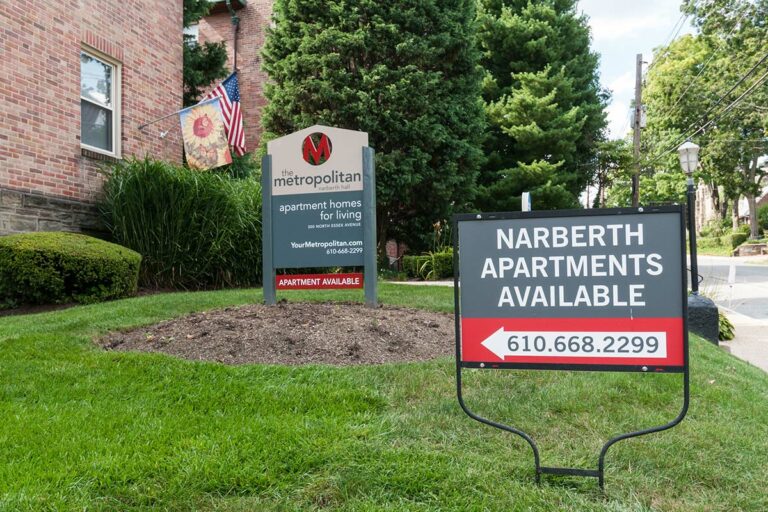 The Metropolitan Narberth Hall - property sign