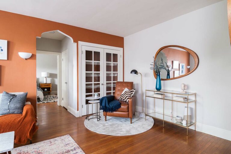 The Metropolitan Narberth Hall - Apartment interior living room