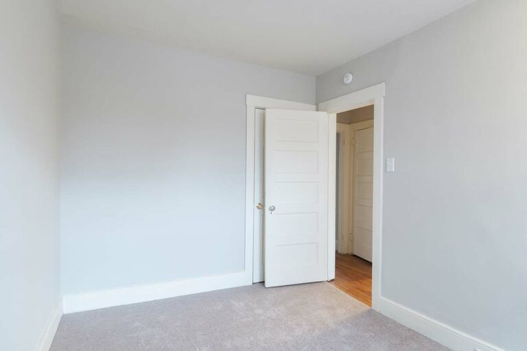 The Metropolitan Narberth Station - Apartment interior bedroom B6