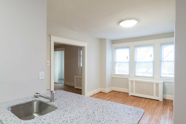 The Metropolitan Narberth Station - Apartment interior Dining Room B6