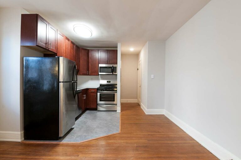 The Metropolitan Narberth Station - Apartment interior living room 209B