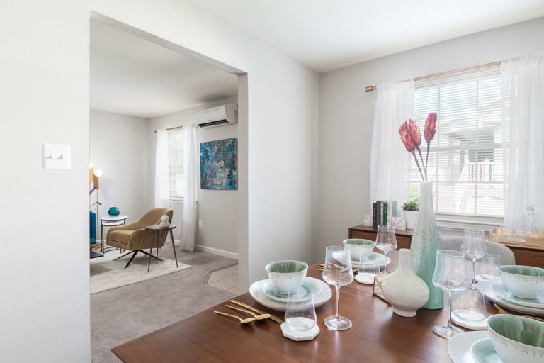 The Metropolitan West Goshen - Apartment interior dining and living room